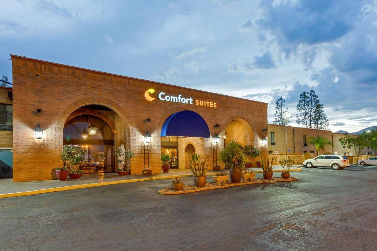 Comfort Suites At Sabino Canyon Тусон Екстериор снимка