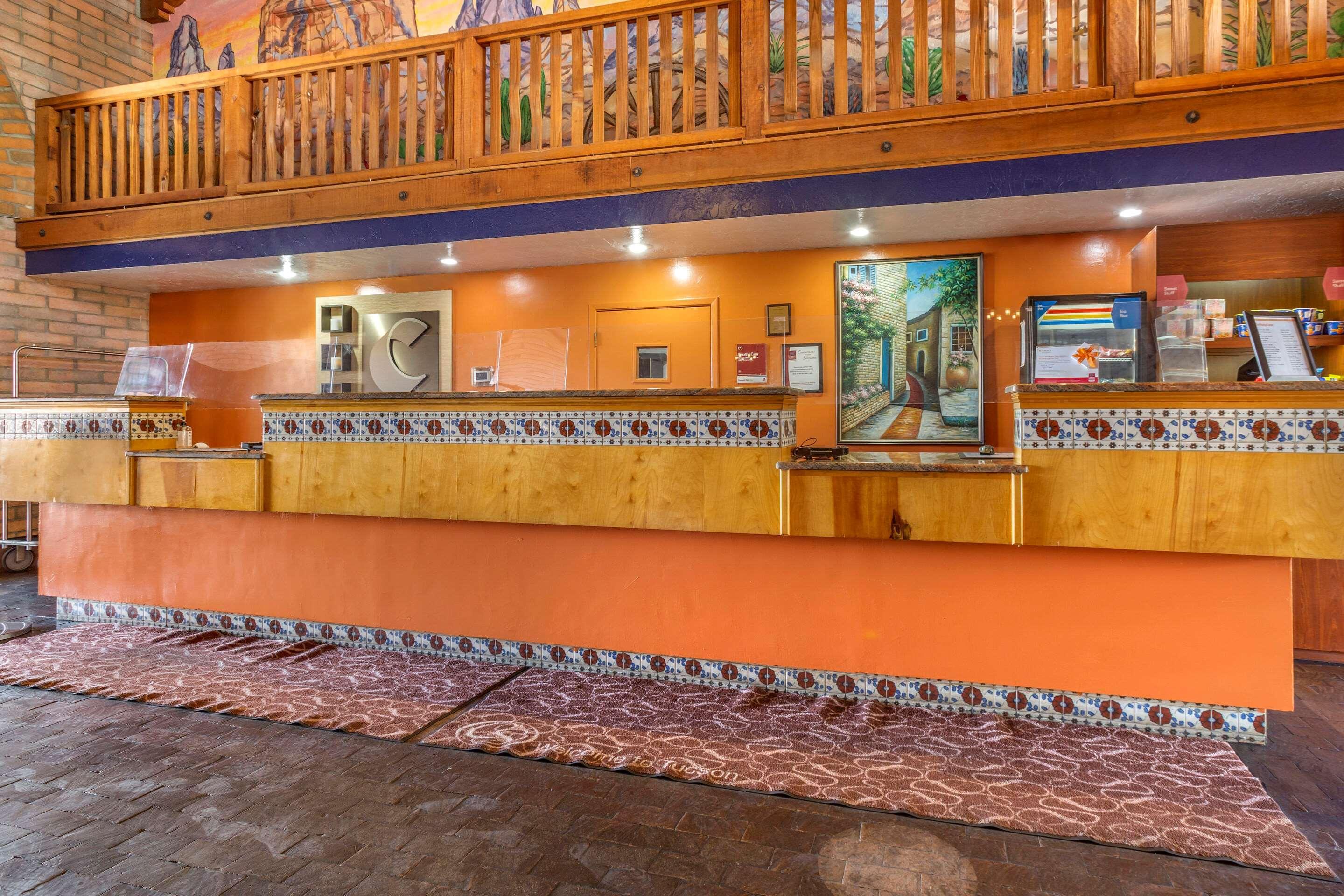 Comfort Suites At Sabino Canyon Тусон Екстериор снимка