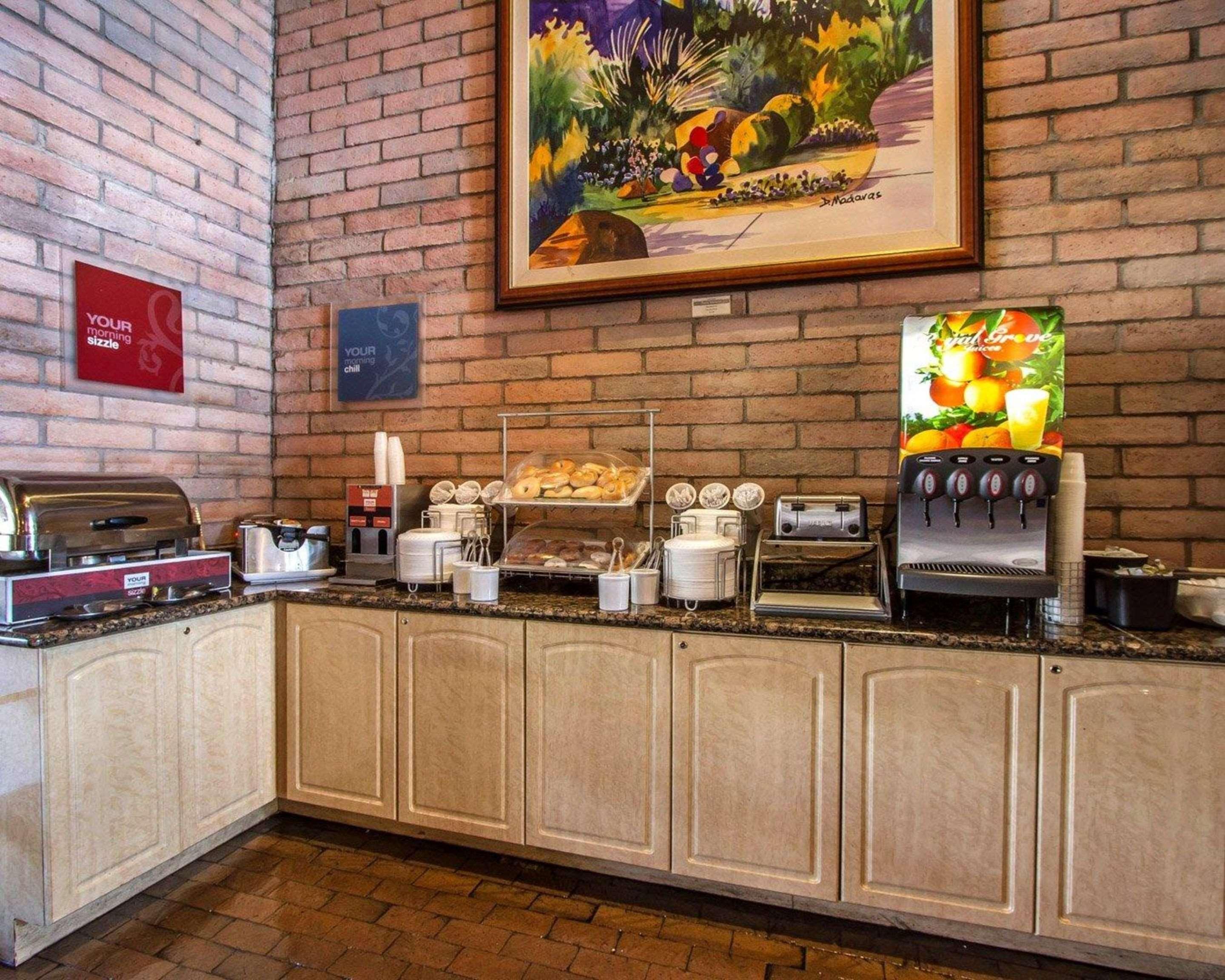 Comfort Suites At Sabino Canyon Тусон Екстериор снимка